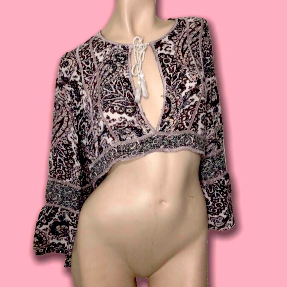 Cropped lilac indie bell sleeve top